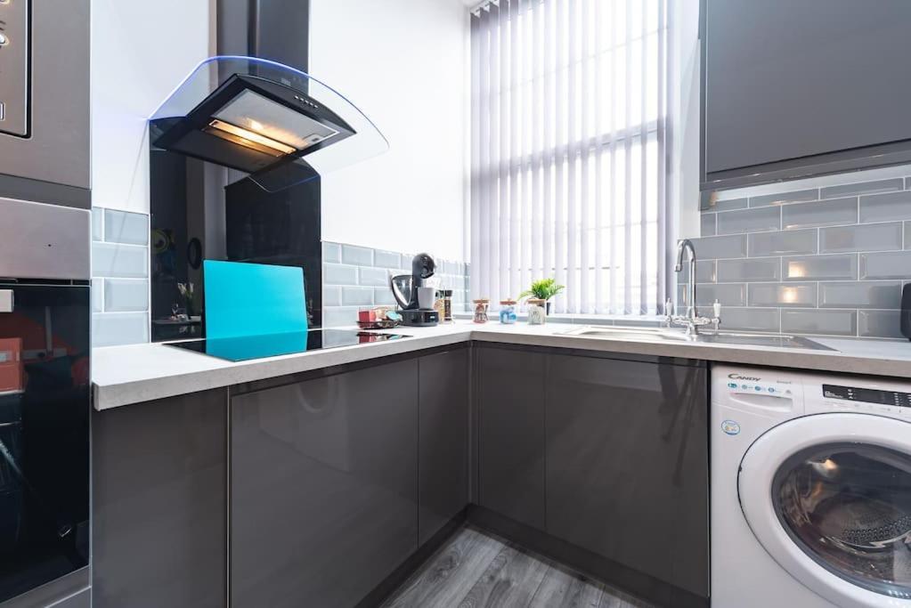 Jesouth Refreshing 1 Bedrm Condo Roomy Comfy Posh 킹스턴어폰헐 외부 사진